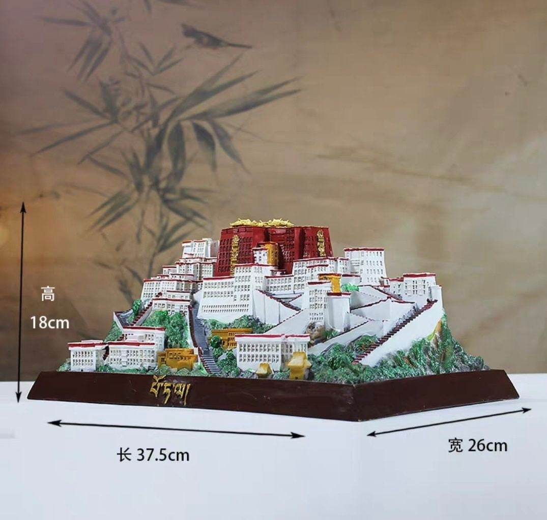 These Tibetan-themed gifts for friends and loved ones carry with them the blessings and reverence of the Potala Palace.